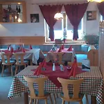 Casa de hóspedes Falter 3*